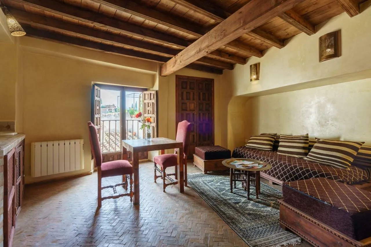 Palacio Conde De Cabra Apartment Granada
